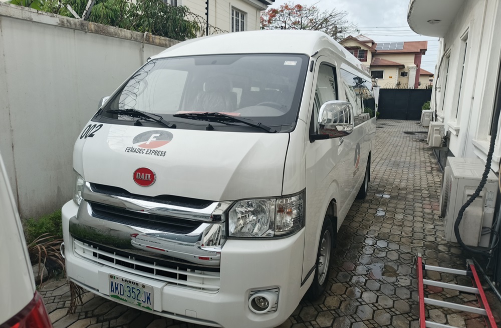 mini bus